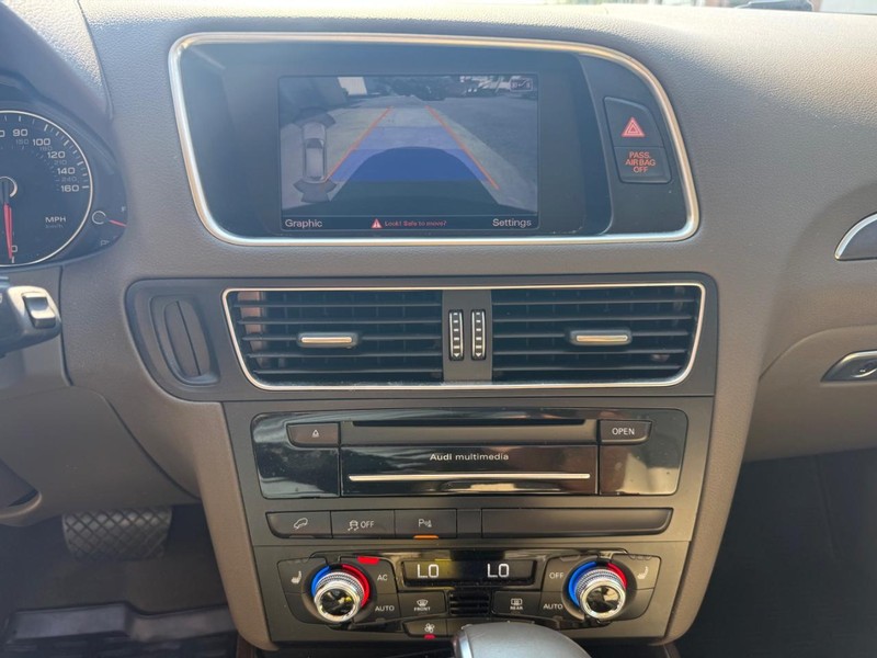 Audi Q5 Vehicle Image 11