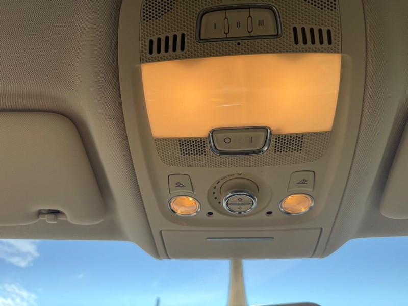 Audi Q5 Vehicle Image 12