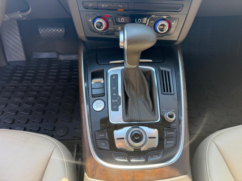 Audi Q5 Vehicle Image 13