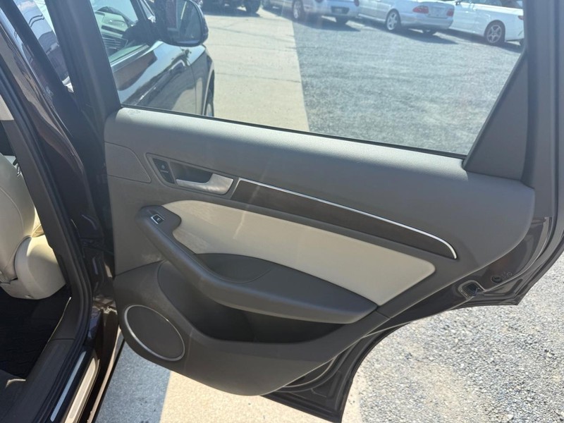 Audi Q5 Vehicle Image 18