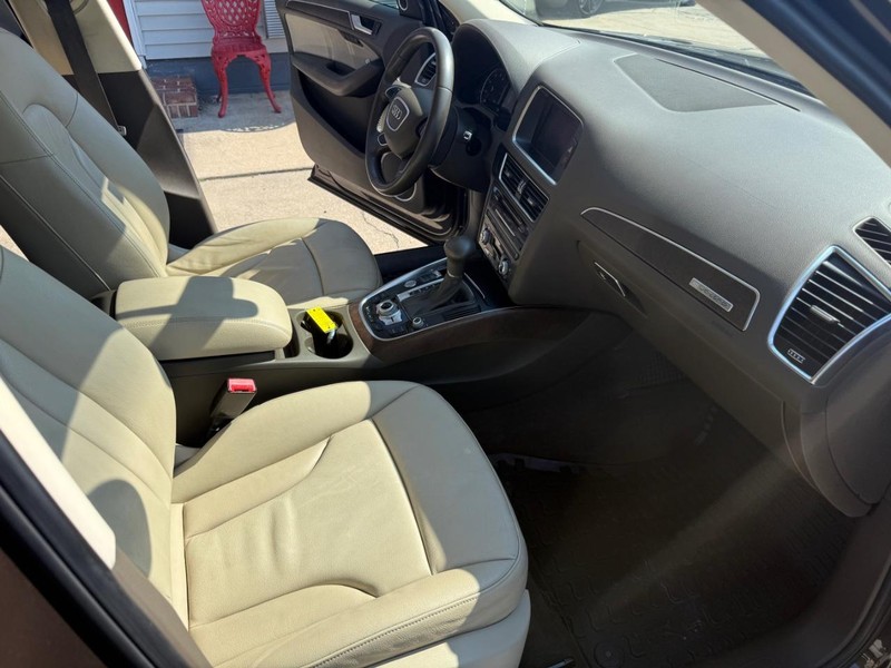 Audi Q5 Vehicle Image 21
