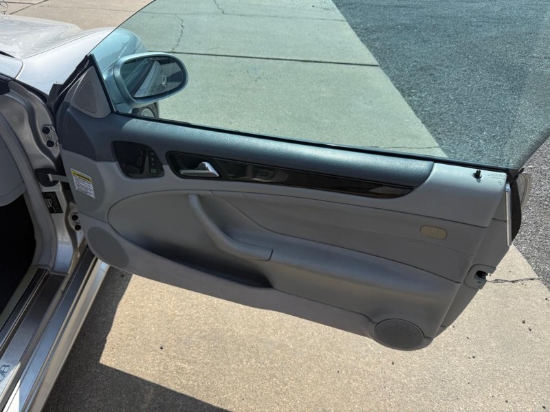 Mercedes-Benz CLK Vehicle Image 11