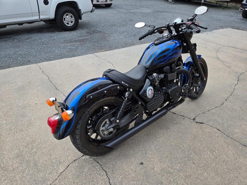 Triumph SPEED MASTER Vehicle Image 02