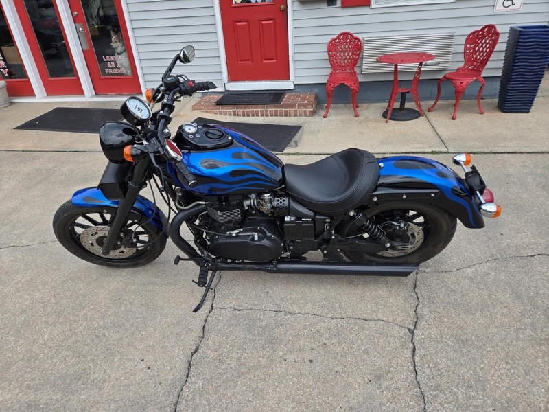 Triumph SPEED MASTER Vehicle Image 03