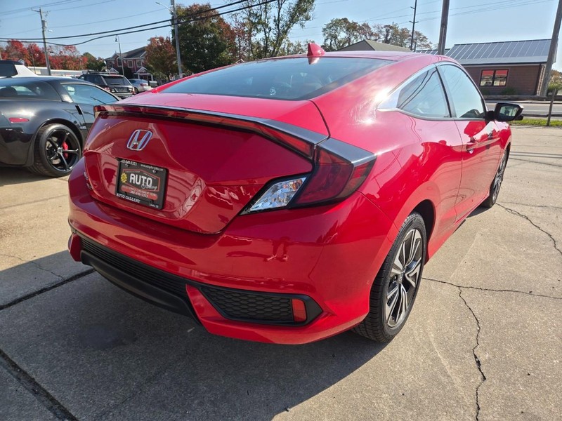 Honda Civic Coupe Vehicle Image 15