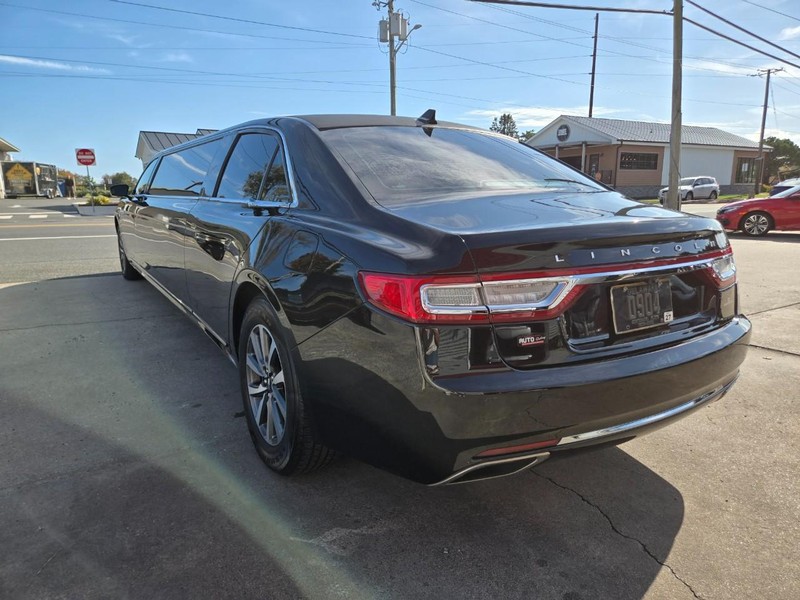 Lincoln Continental Vehicle Image 06