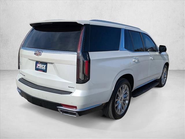 Cadillac Escalade Vehicle Full-screen Gallery Image 05