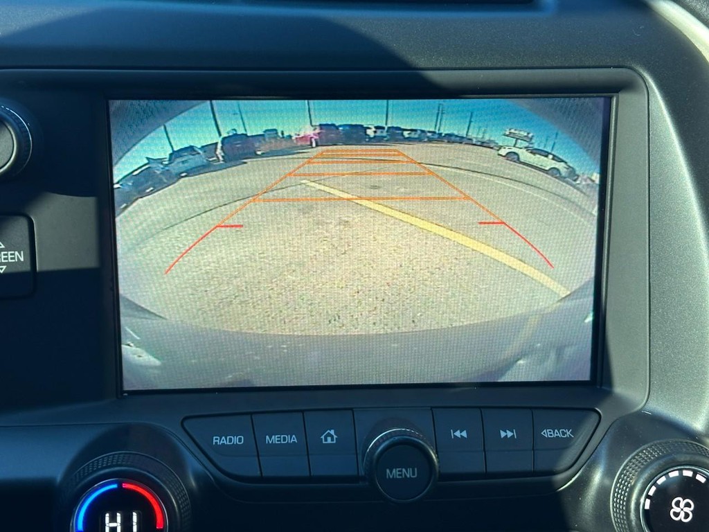 Chevrolet Corvette Vehicle Full-screen Gallery Image 24