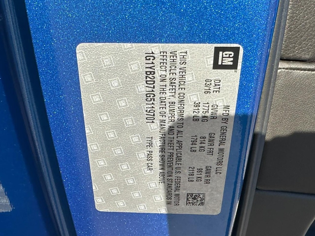 Chevrolet Corvette Vehicle Full-screen Gallery Image 25