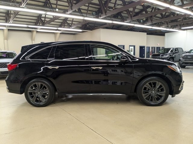 Acura MDX Vehicle Full-screen Gallery Image 04