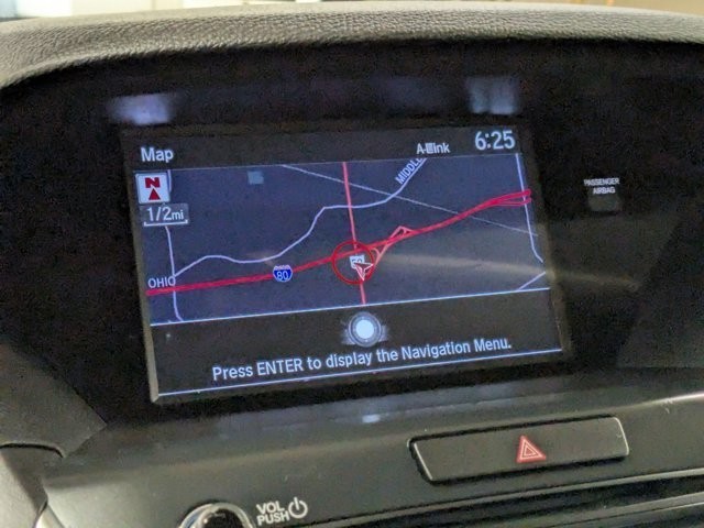 Acura MDX Vehicle Full-screen Gallery Image 14