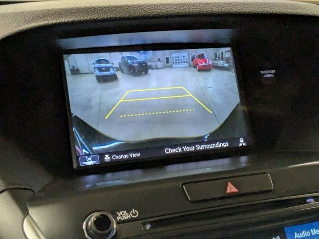 Acura MDX Vehicle Full-screen Gallery Image 15