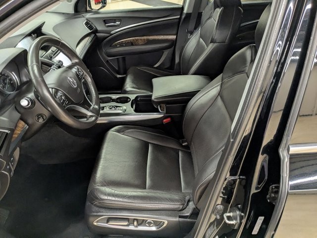 Acura MDX Vehicle Full-screen Gallery Image 21