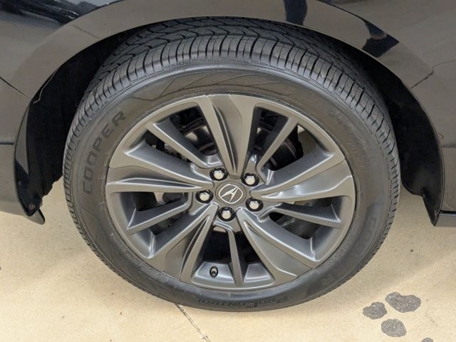 Acura MDX Vehicle Full-screen Gallery Image 27