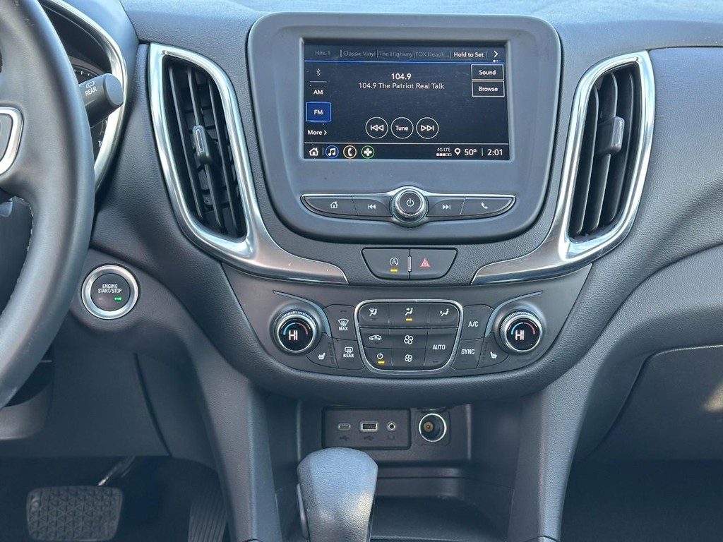 Chevrolet Equinox Vehicle Full-screen Gallery Image 13