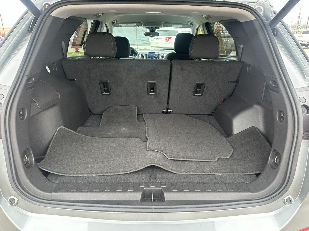 Chevrolet Equinox Vehicle Full-screen Gallery Image 05