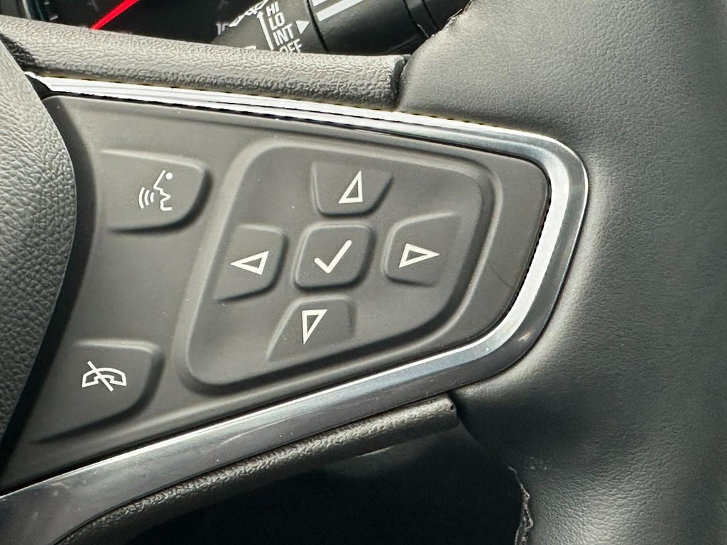 Chevrolet Equinox Vehicle Full-screen Gallery Image 19