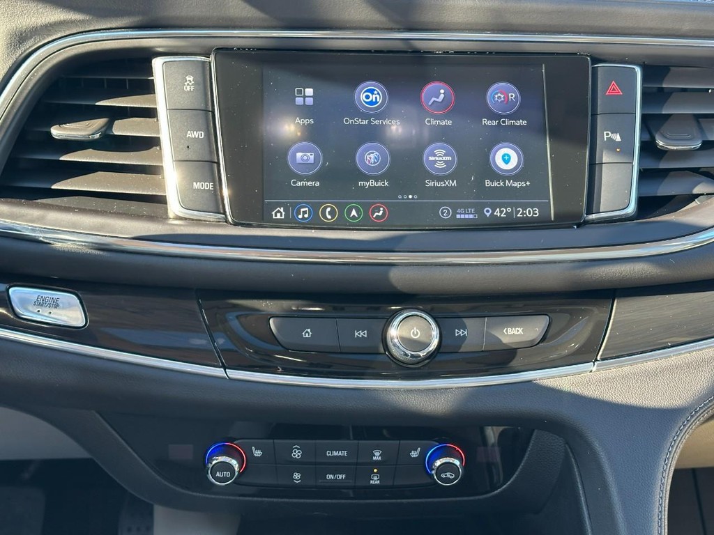 Buick Enclave Vehicle Full-screen Gallery Image 16
