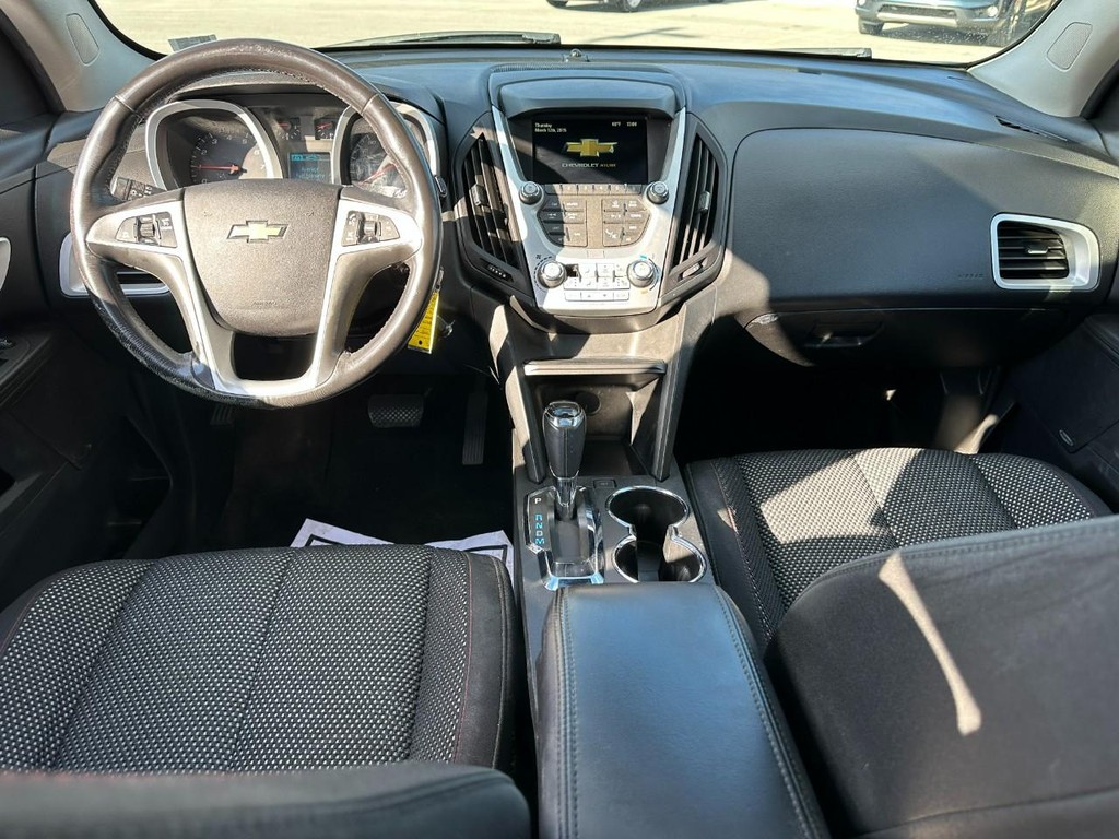 Chevrolet Equinox Vehicle Full-screen Gallery Image 12