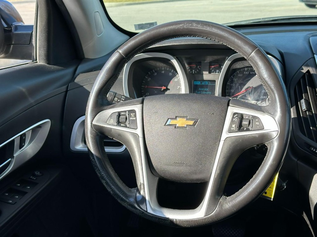 Chevrolet Equinox Vehicle Full-screen Gallery Image 13