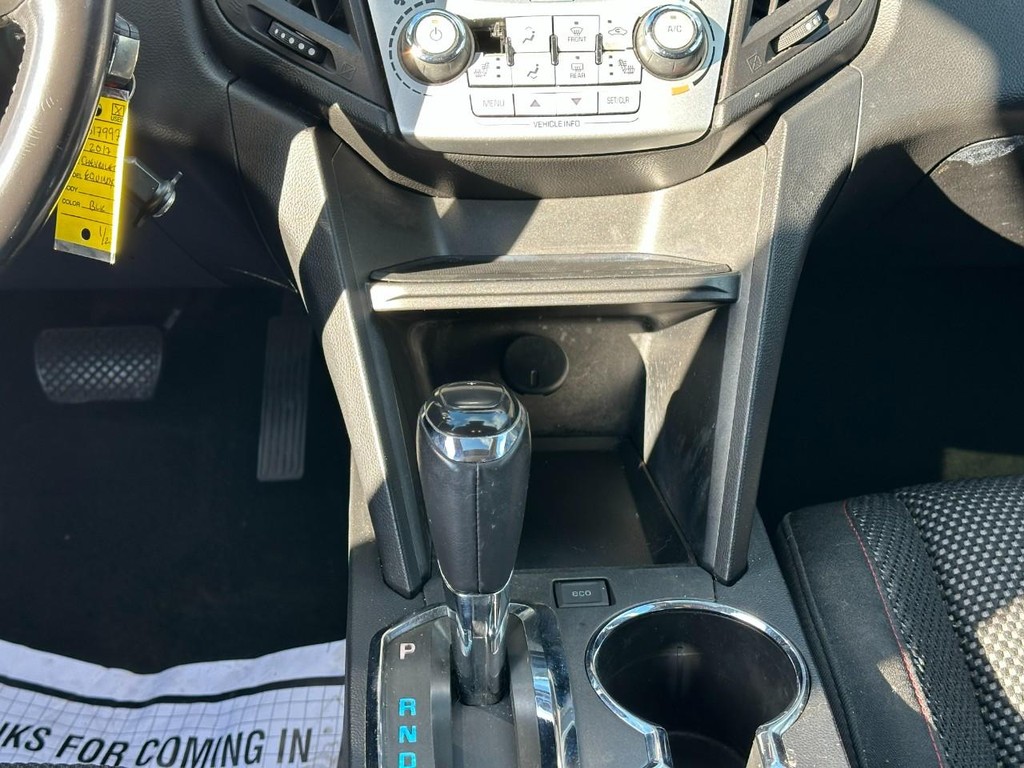 Chevrolet Equinox Vehicle Full-screen Gallery Image 15