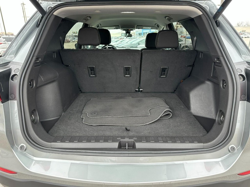 Chevrolet Equinox Vehicle Full-screen Gallery Image 05