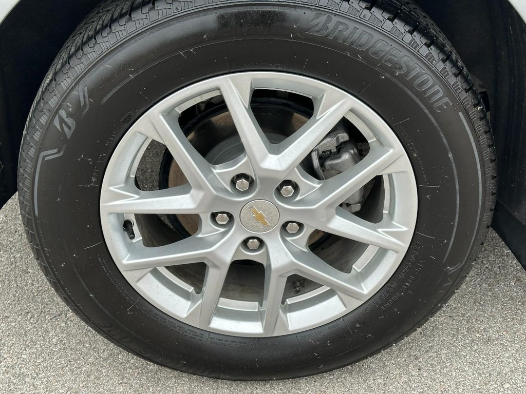 Chevrolet Equinox Vehicle Full-screen Gallery Image 06