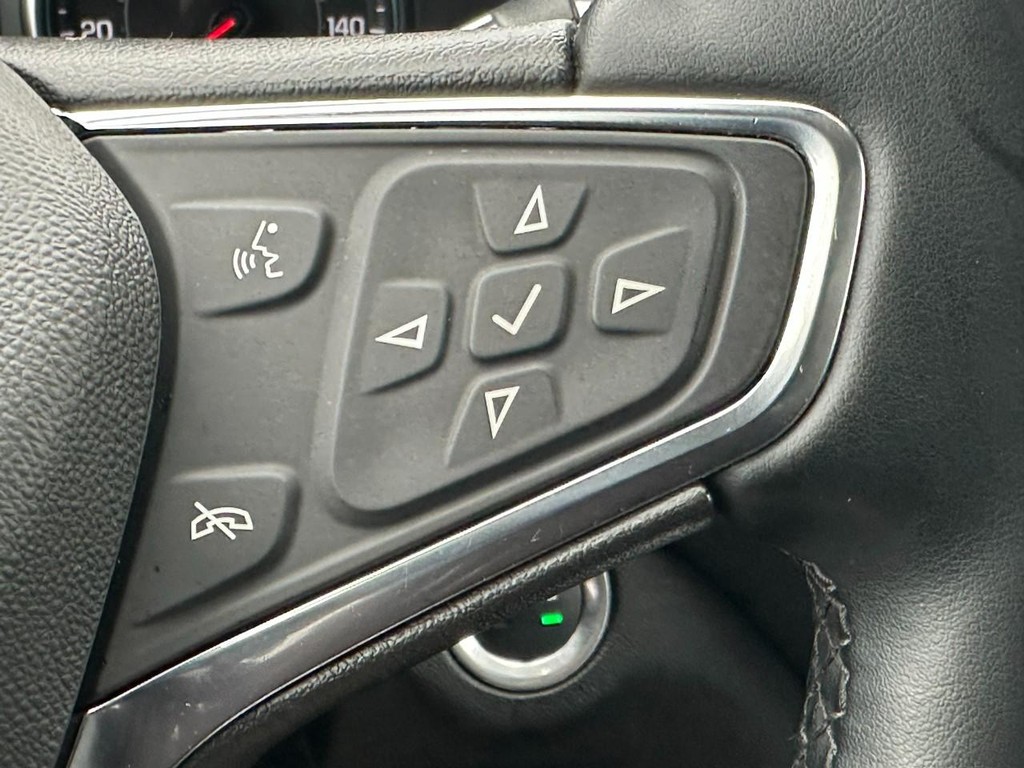 Chevrolet Equinox Vehicle Full-screen Gallery Image 19