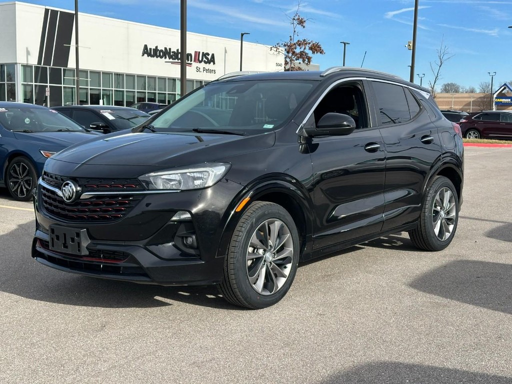 Buick Encore GX Vehicle Full-screen Gallery Image 01