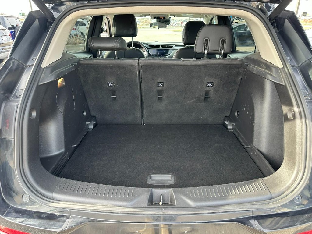 Buick Encore GX Vehicle Full-screen Gallery Image 05