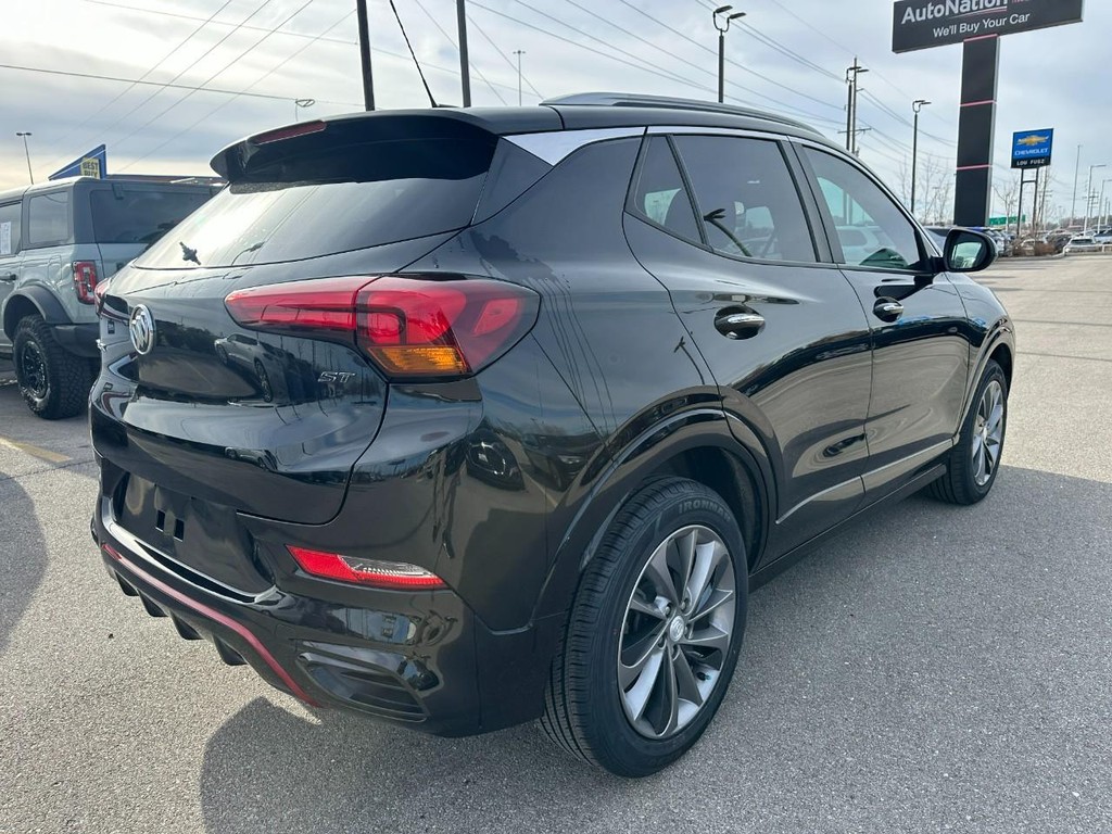 Buick Encore GX Vehicle Full-screen Gallery Image 07