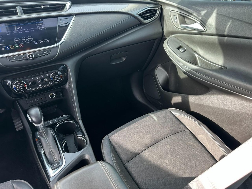 Buick Encore GX Vehicle Full-screen Gallery Image 15