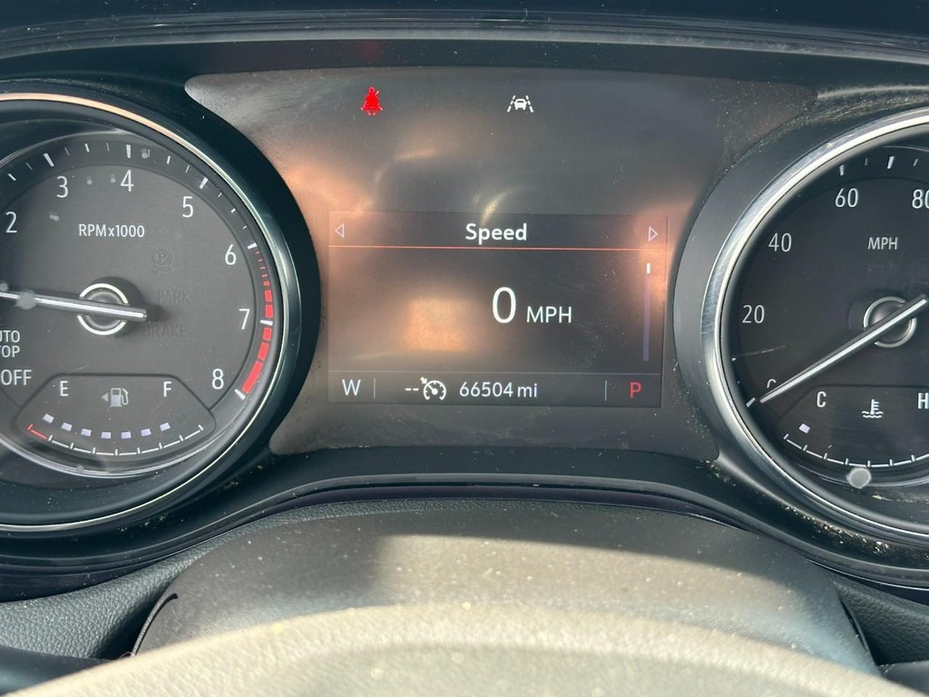 Buick Encore GX Vehicle Full-screen Gallery Image 20