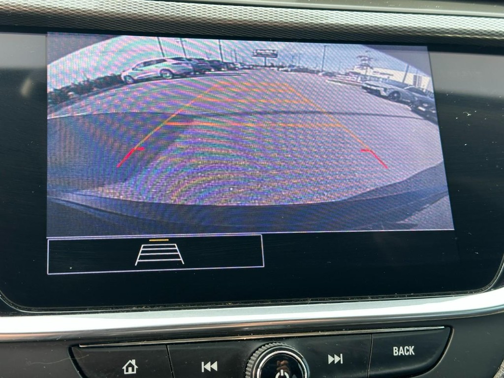 Buick Encore GX Vehicle Full-screen Gallery Image 22