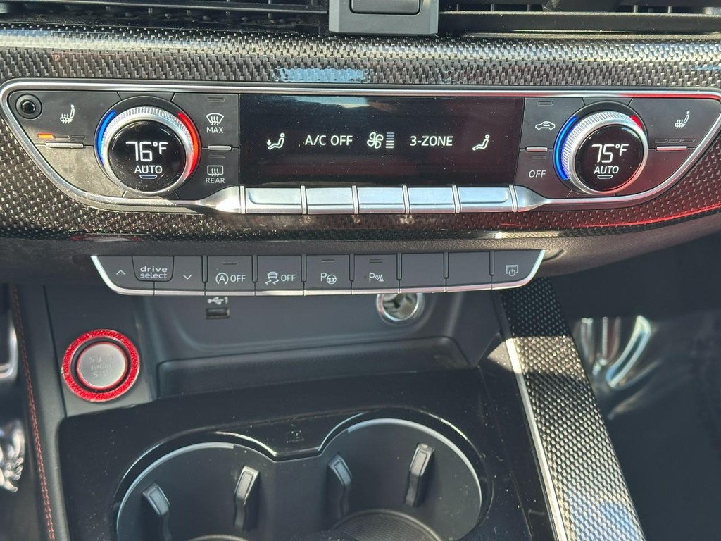 Audi S5 Cabriolet Vehicle Full-screen Gallery Image 19