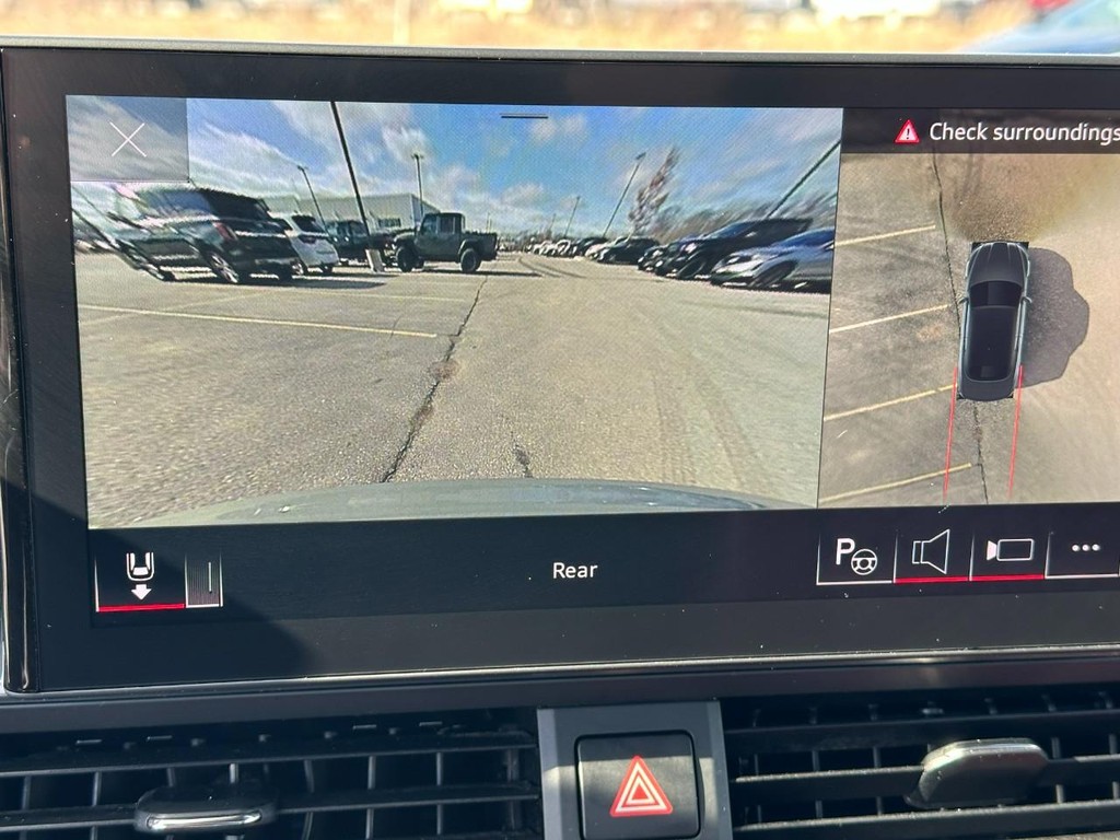 Audi S5 Cabriolet Vehicle Full-screen Gallery Image 21