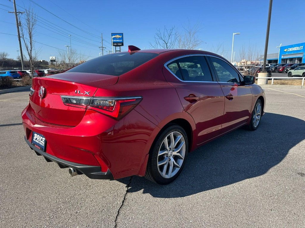 Acura ILX Vehicle Full-screen Gallery Image 06