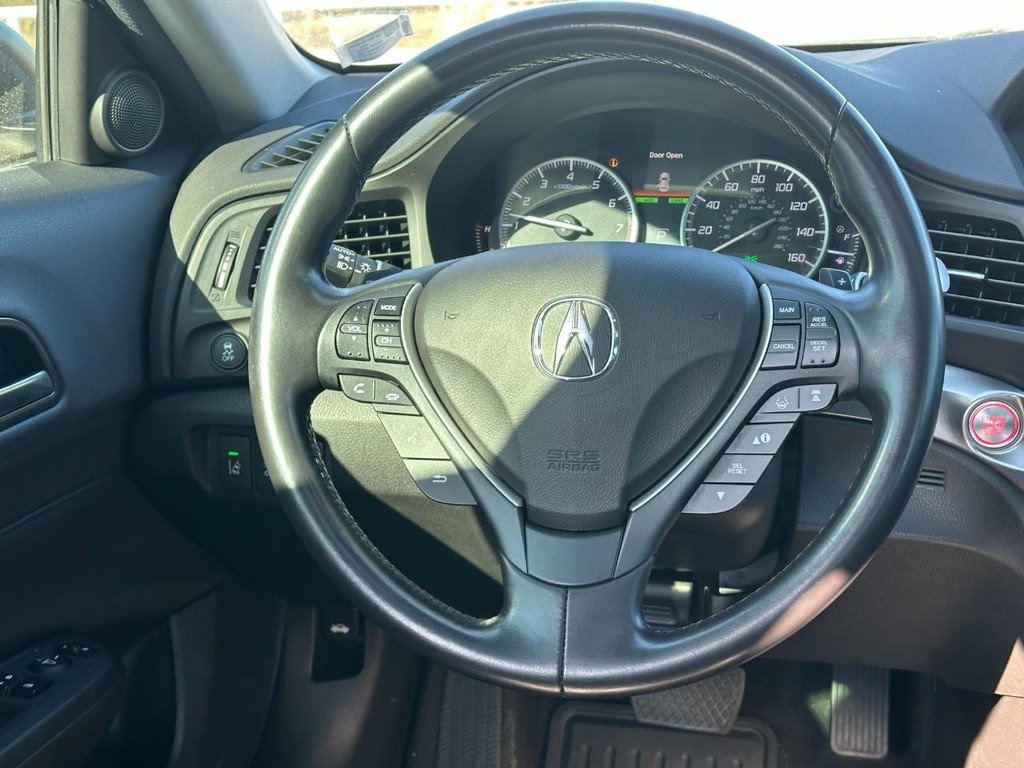 Acura ILX Vehicle Full-screen Gallery Image 13