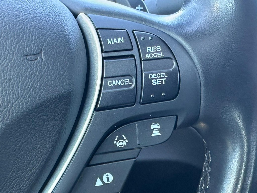 Acura ILX Vehicle Full-screen Gallery Image 20