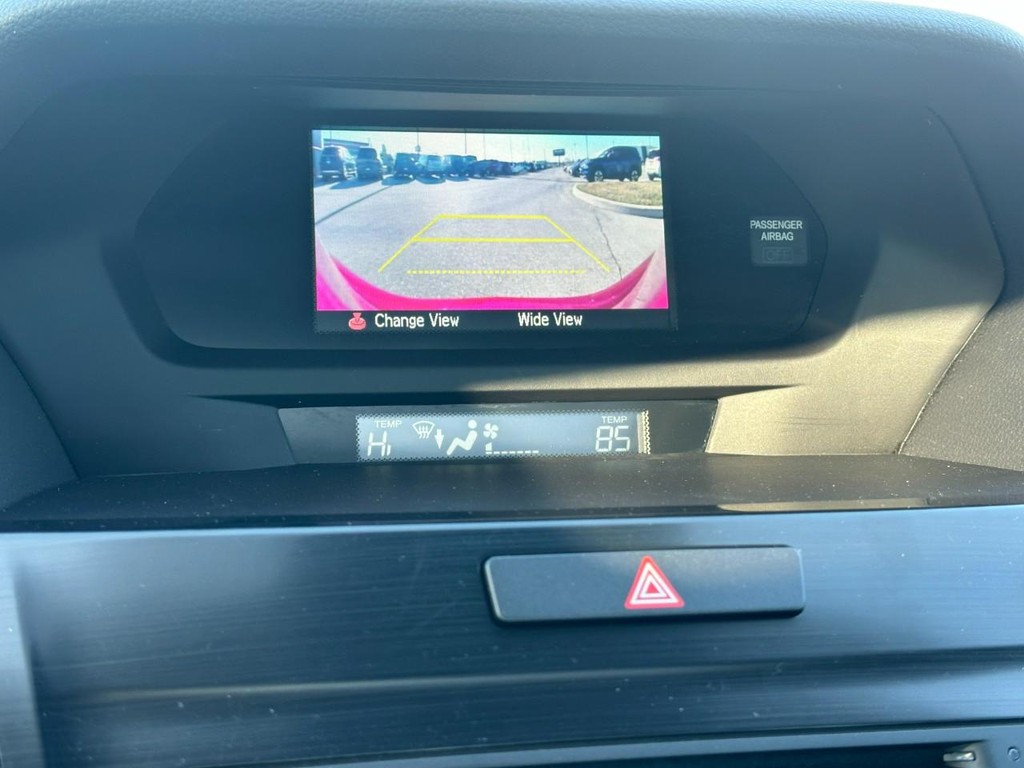 Acura ILX Vehicle Full-screen Gallery Image 23