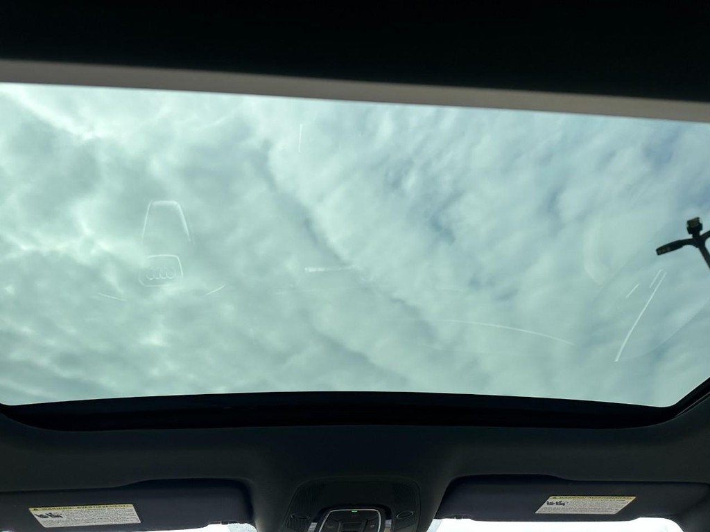 Audi A5 Sportback Vehicle Full-screen Gallery Image 10