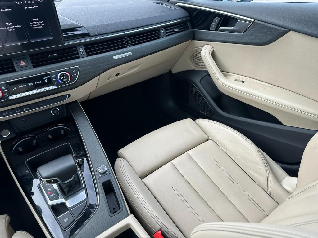 Audi A5 Sportback Vehicle Full-screen Gallery Image 15