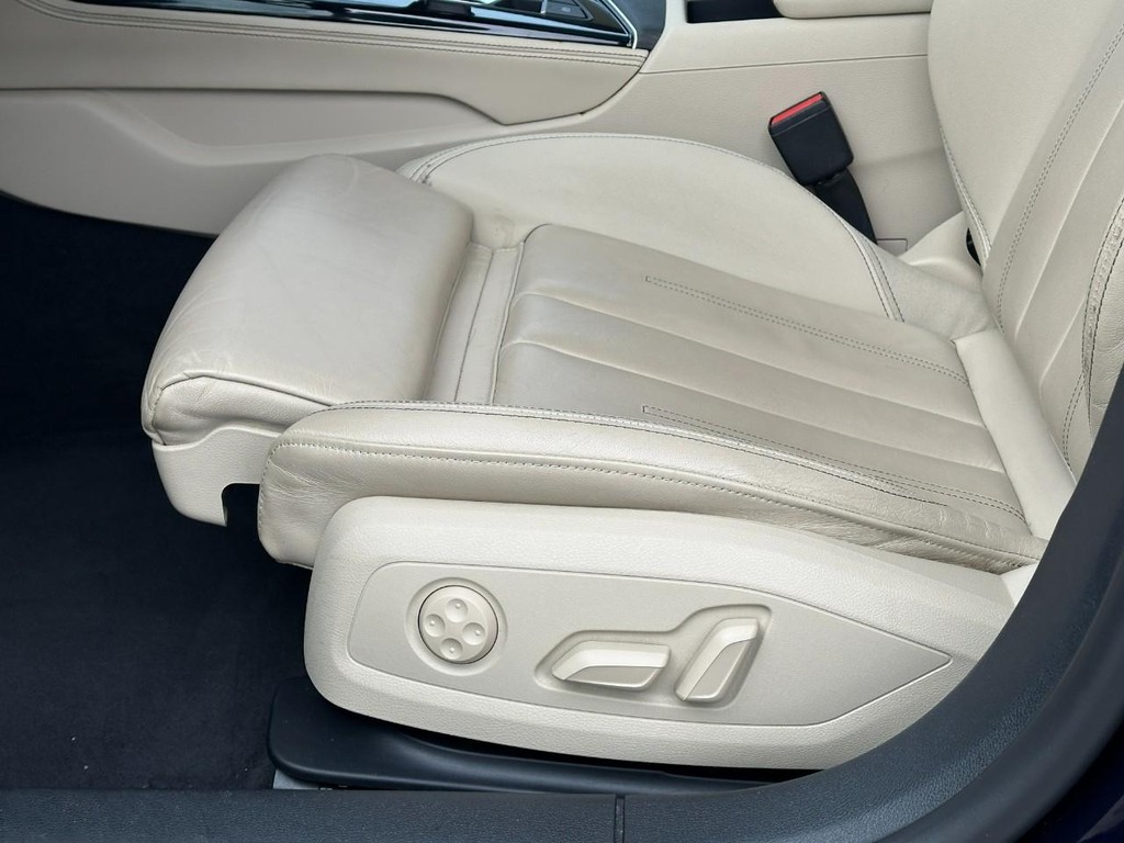 Audi A5 Sportback Vehicle Full-screen Gallery Image 18