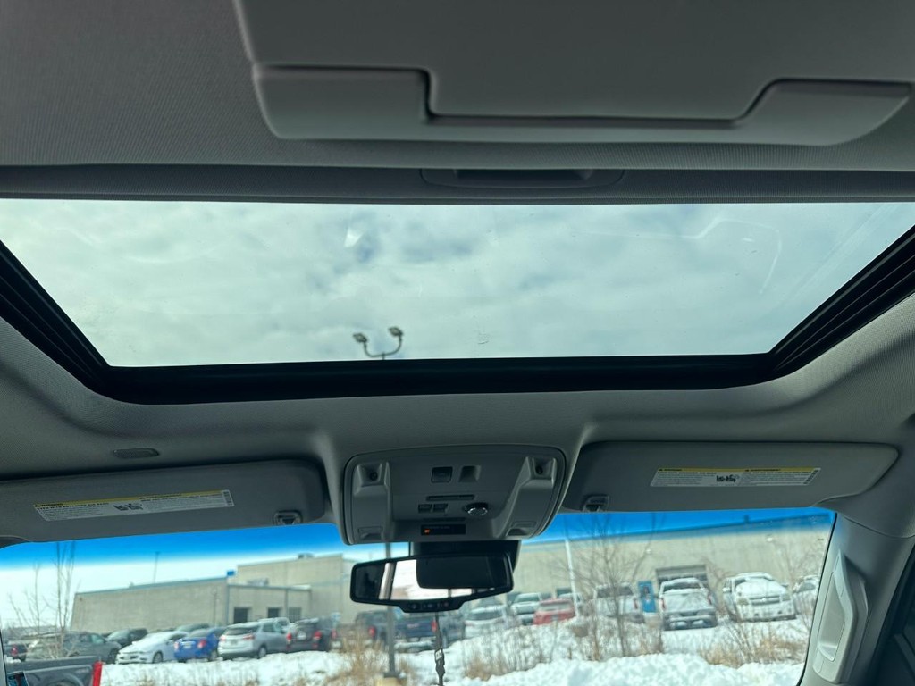 Chevrolet Tahoe Vehicle Full-screen Gallery Image 14