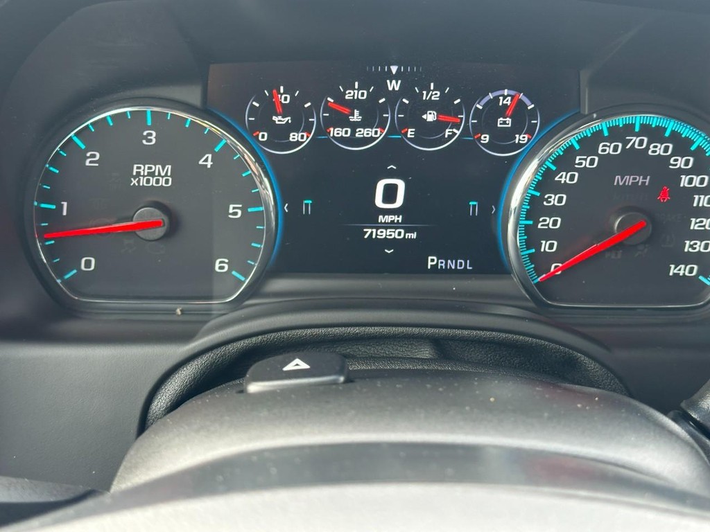 Chevrolet Tahoe Vehicle Full-screen Gallery Image 25