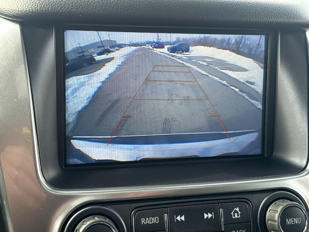 Chevrolet Tahoe Vehicle Full-screen Gallery Image 28