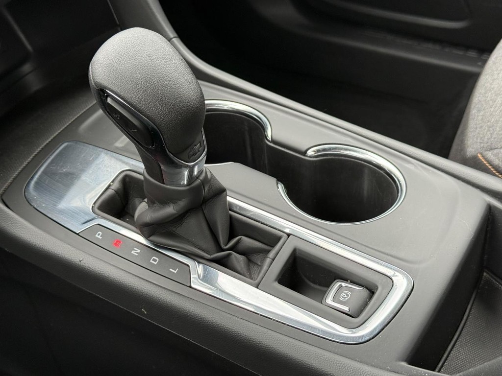 Chevrolet Equinox Vehicle Full-screen Gallery Image 19