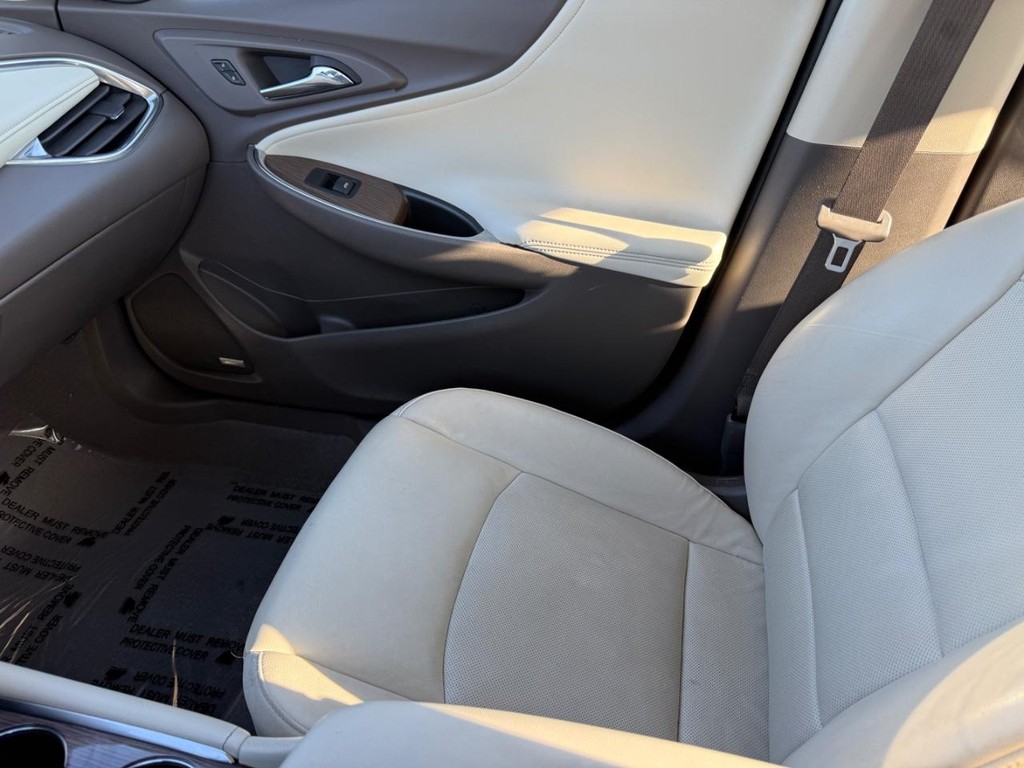 Chevrolet Malibu Vehicle Full-screen Gallery Image 20