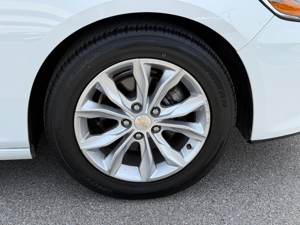 Chevrolet Malibu Vehicle Full-screen Gallery Image 07