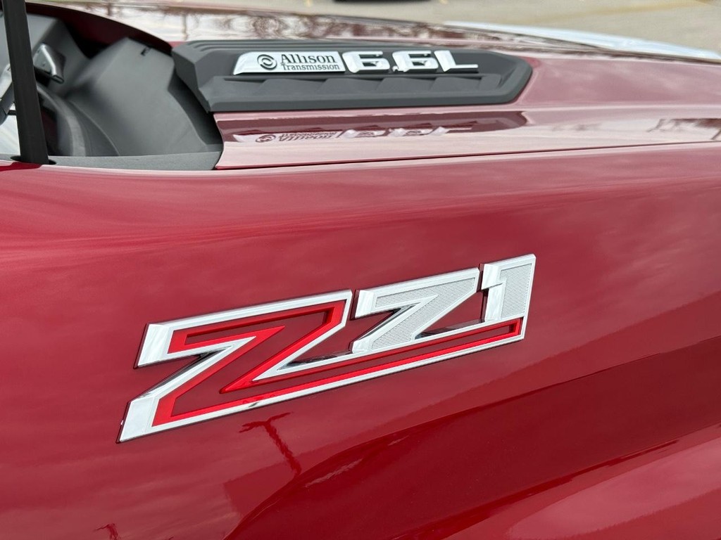 Chevrolet Silverado 2500HD Vehicle Full-screen Gallery Image 07